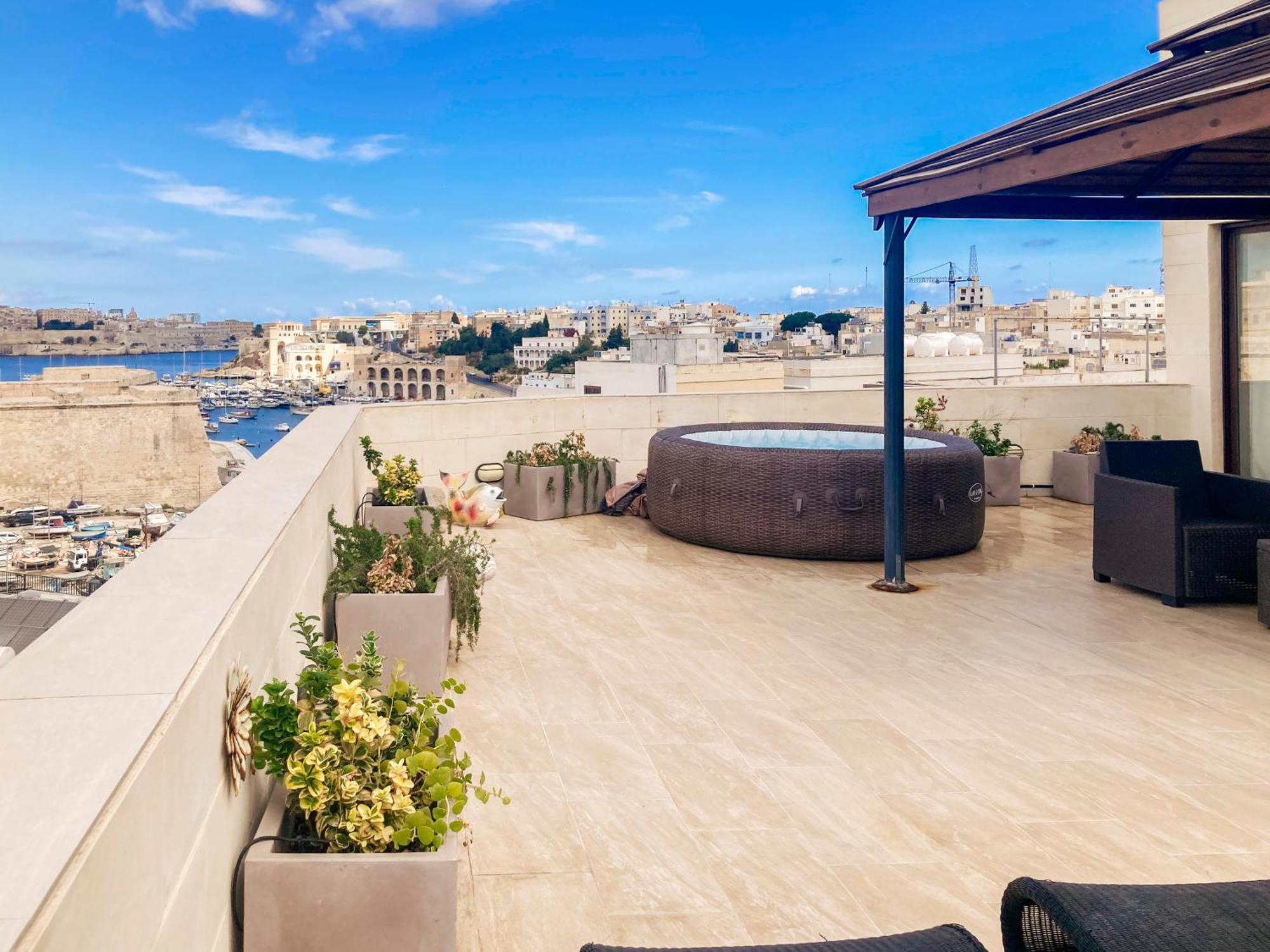 Valletta And Grand Harbour Lookout Калкара Экстерьер фото
