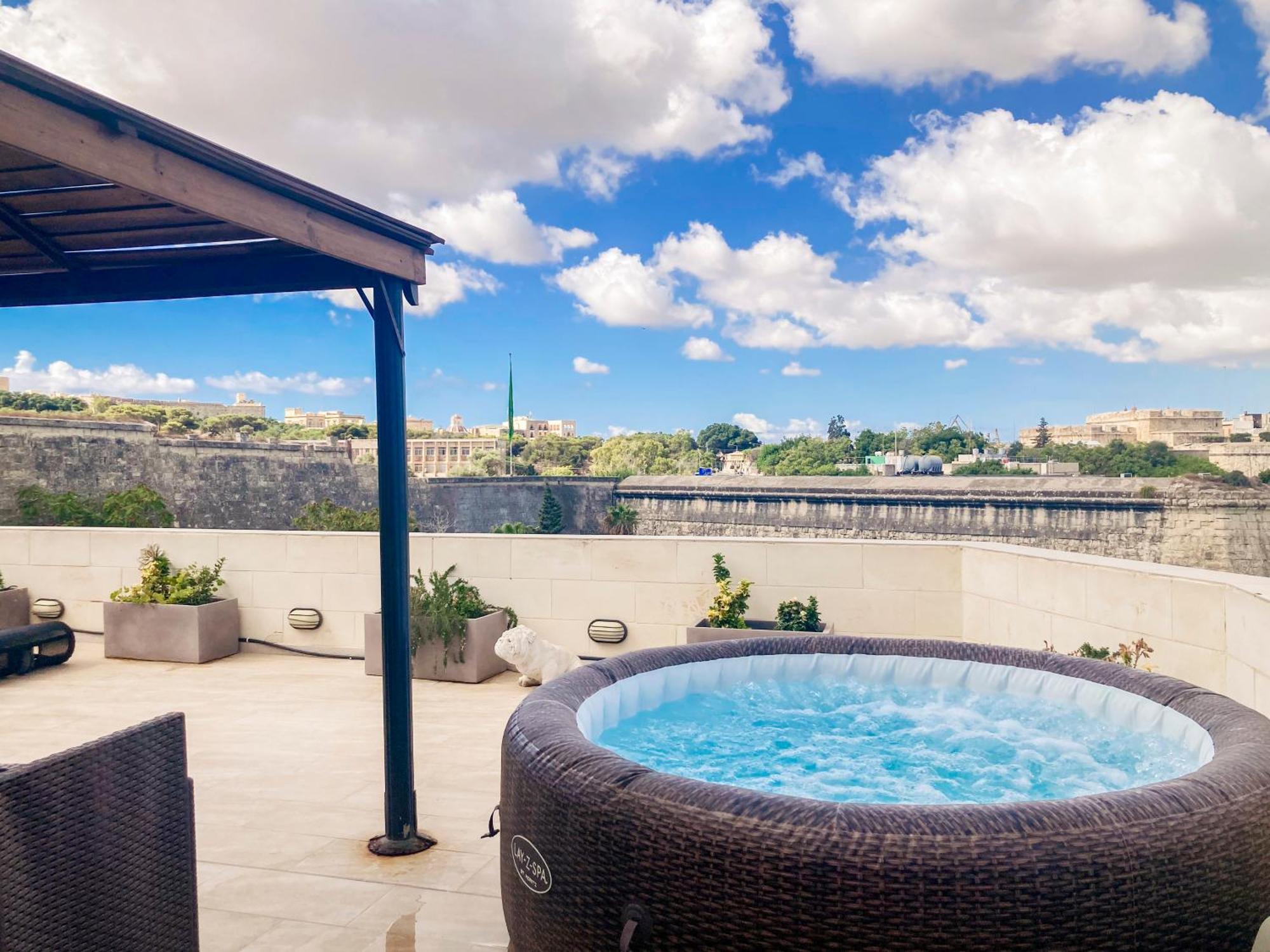 Valletta And Grand Harbour Lookout Калкара Экстерьер фото